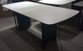 Стол RASMUS 160 TL-45 Белый мрамор, испанская керамика / черный каркас, ®DISAUR в Нижнекамске - nizhnekamsk.ok-mebel.com | фото 2